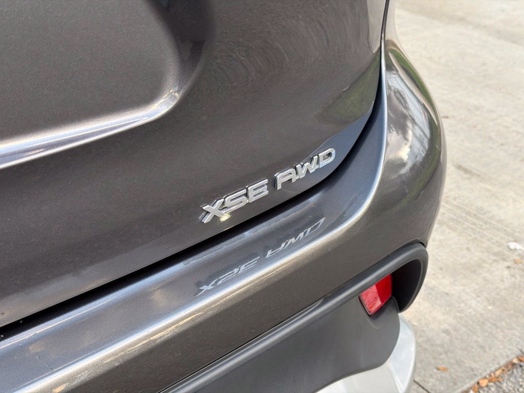 Used 2024 Toyota Highlander XSE AWD/4WD image 19
