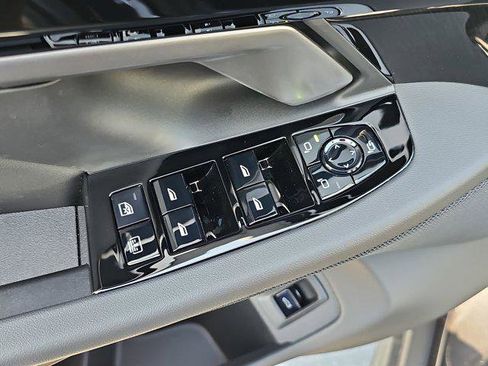 New 2026 BMW 530i w/ Executive Package image 28