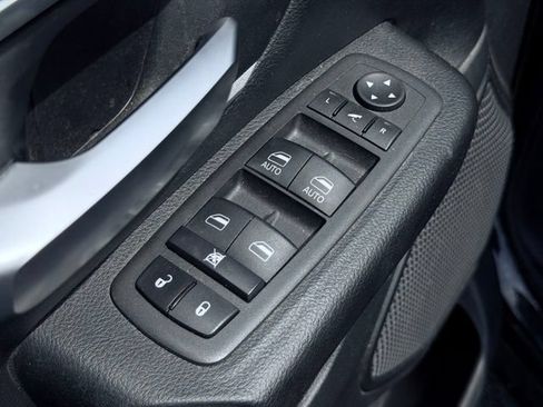 Used 2022 RAM 1500 Big Horn AWD/4WD image 12
