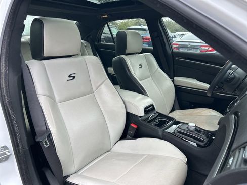 Used 2017 Chrysler 300 S w/ 300S Premium Group image 45