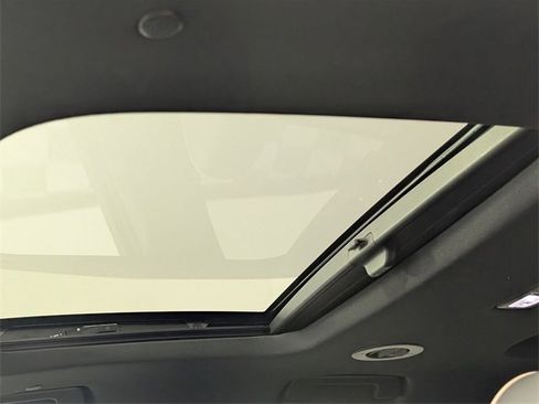 Certified 2023 Chevrolet Traverse Premier w/ Redline Edition image 13