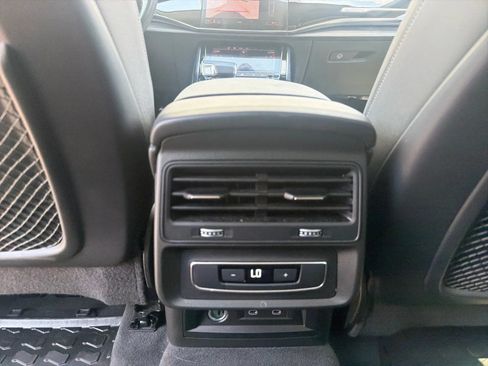 Used 2023 Audi Q8 Premium w/ Convenience Package AWD/4WD image 17