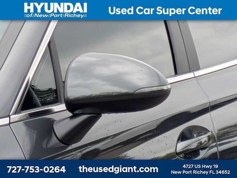 Used 2023 Hyundai Sonata SE w/ Preferred Accessory Package FWD image 11