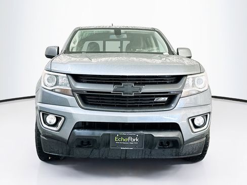 Used 2018 Chevrolet Colorado Z71 AWD/4WD image 2