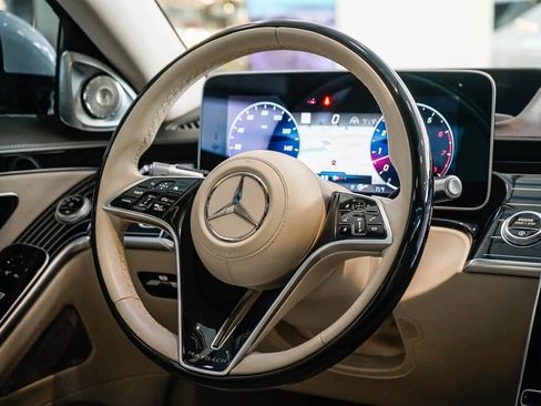 Certified 2024 Mercedes-Benz Maybach S 680 4MATIC image 15