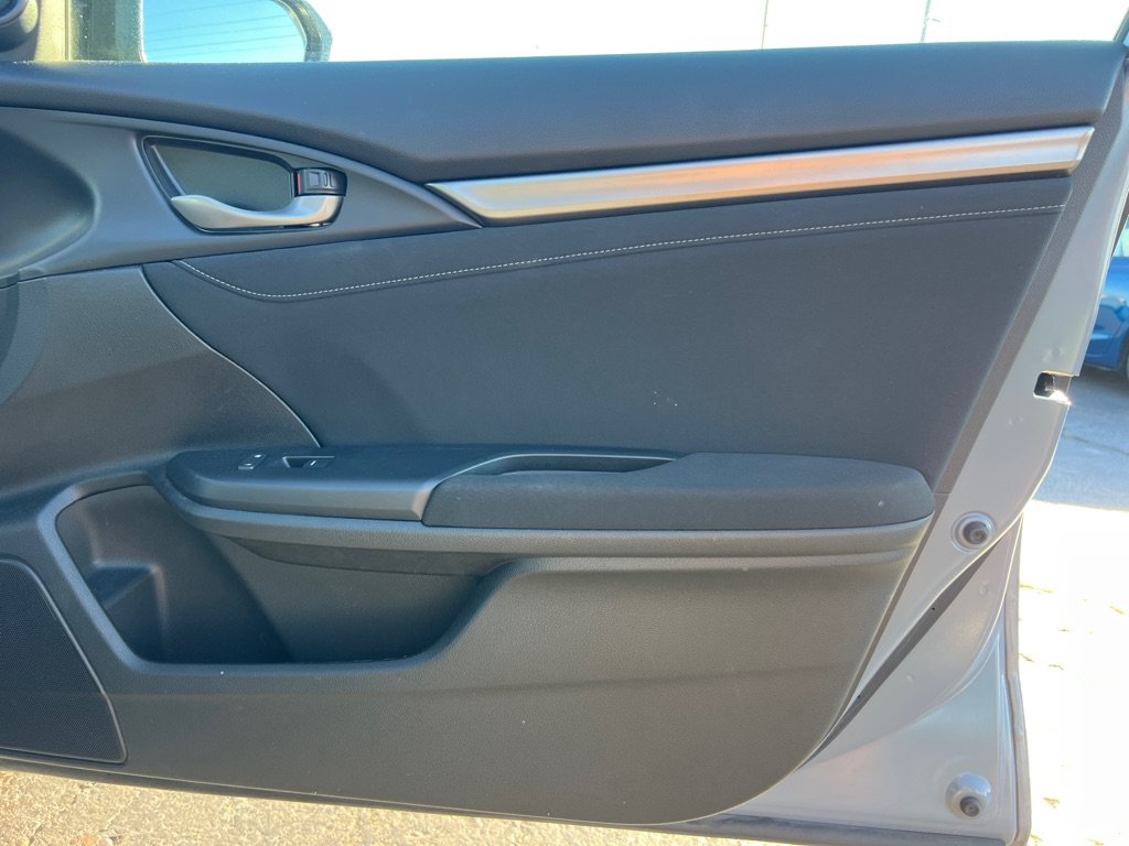 Used 2018 Honda Civic EX image 18
