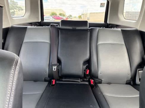 Used 2022 Toyota 4Runner SR5 Premium w/ Moonroof Package AWD/4WD image 20