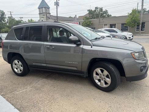 Used 2014 Jeep Compass Sport w/ Power Value Group FWD image 8