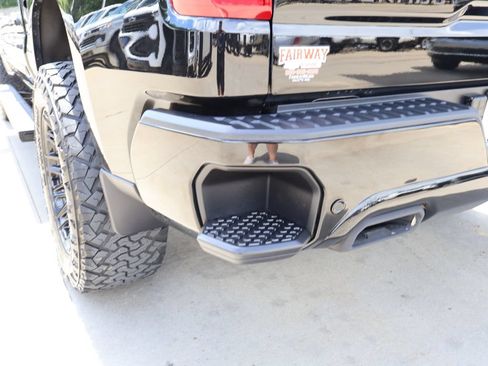 Used 2025 Chevrolet Silverado 1500 High Country w/ Midnight Edition AWD/4WD image 34