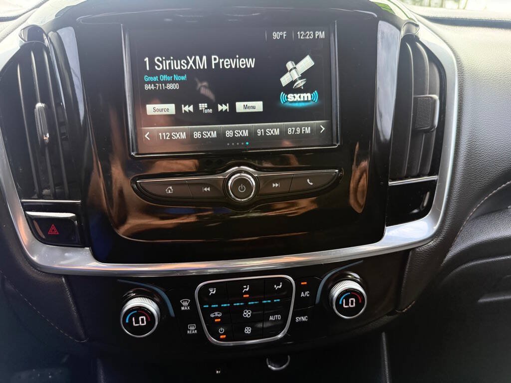 Used 2018 Chevrolet Traverse LT FWD image 15