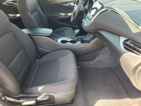 Used 2022 Chevrolet Malibu LS image 15