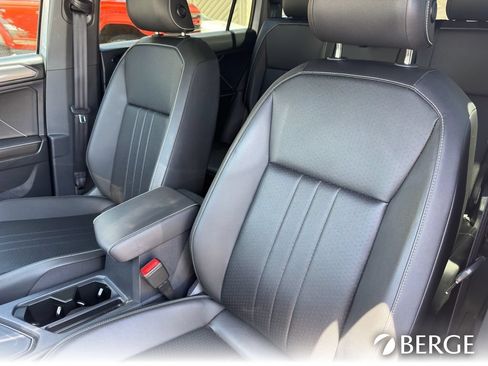 Used 2023 Volkswagen Tiguan SE R-Line FWD image 13