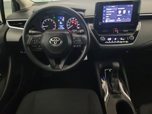 Used 2025 Toyota Corolla LE FWD image 22