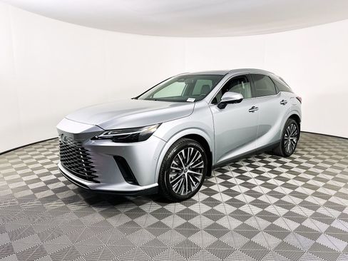 Used 2025 Lexus RX 350 w/ Convenience Package AWD/4WD image 3