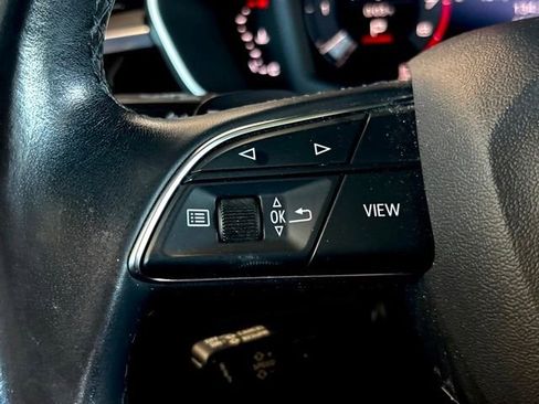 Used 2022 Audi Q3 2.0T Premium Plus w/ Premium Plus Package image 19