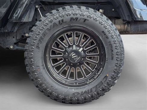 Used 2020 Jeep Gladiator Sport w/ Quick Order Package 24S AWD/4WD image 9