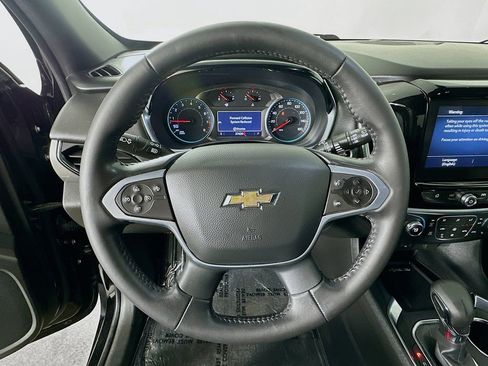 Used 2022 Chevrolet Traverse LT image 24