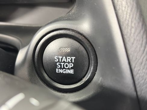 Used 2018 MAZDA MAZDA3 Touring FWD image 26