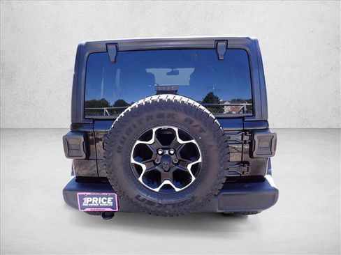 Used 2018 Jeep Wrangler Unlimited Sport S AWD/4WD image 3