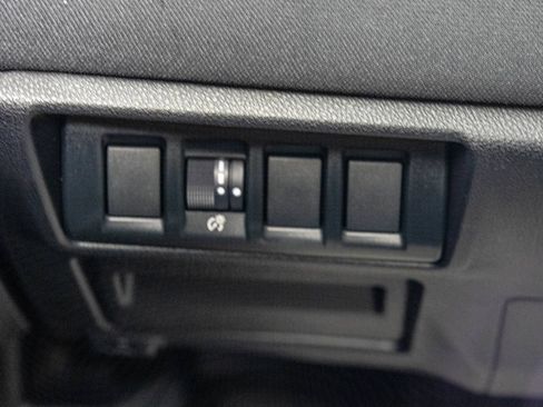 Used 2022 Subaru Outback Premium AWD/4WD image 33