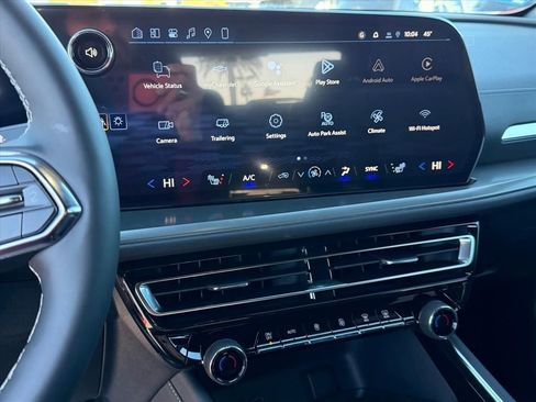 New 2026 Chevrolet Traverse LT w/ Enhanced Driving Package image 12