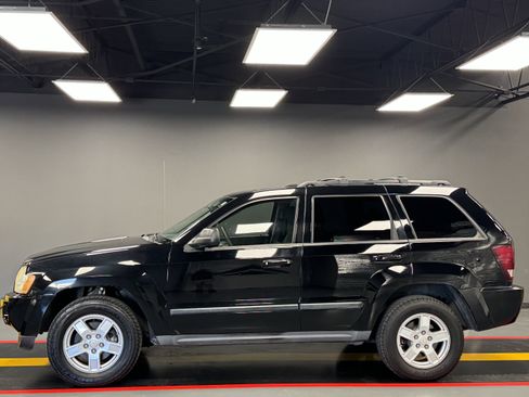 Used 2007 Jeep Grand Cherokee Laredo image 3