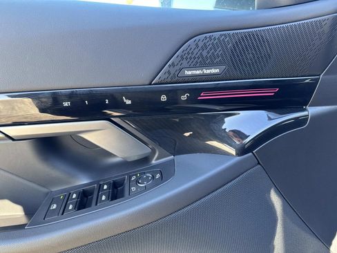 New 2025 BMW 530i xDrive AWD/4WD image 18
