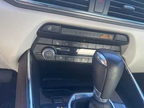 Used 2023 MAZDA CX-9 Signature image 18