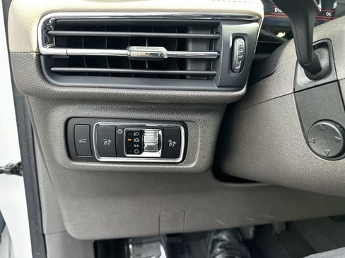 Certified 2024 Lincoln Corsair AWD w/ Equipment Group 101A image 31