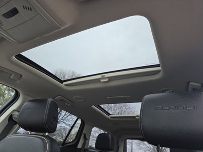 Used 2021 GMC Acadia Denali w/ Denali Technology Package