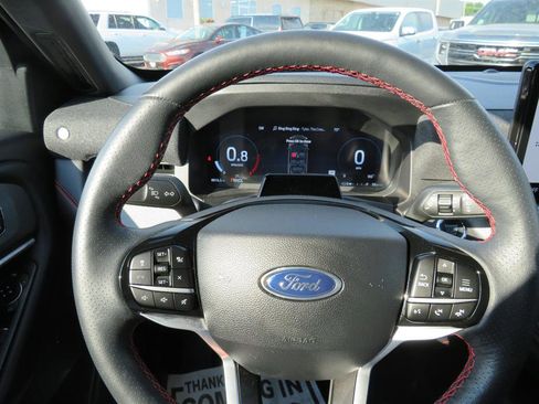 Used 2025 Ford Explorer ST-Line AWD/4WD image 11