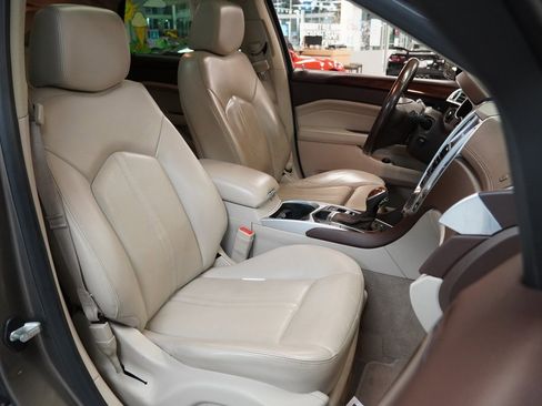 Used 2015 Cadillac SRX Luxury image 31