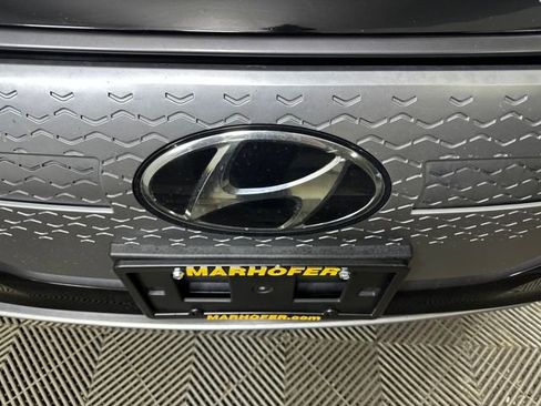 Used 2021 Hyundai Ioniq SE image 9