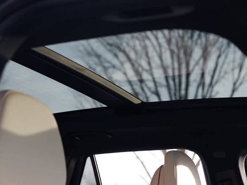 Certified 2024 Mercedes-Benz GLC 300 4MATIC image 23