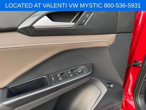 Certified 2023 Volkswagen Taos SEL AWD/4WD image 36