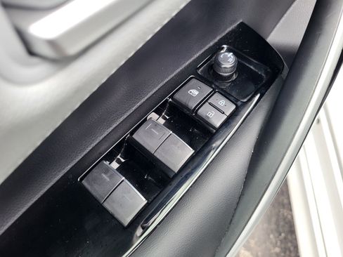 Used 2025 Toyota Corolla XSE FWD image 18