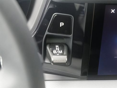 Certified 2025 Porsche Cayenne image 20