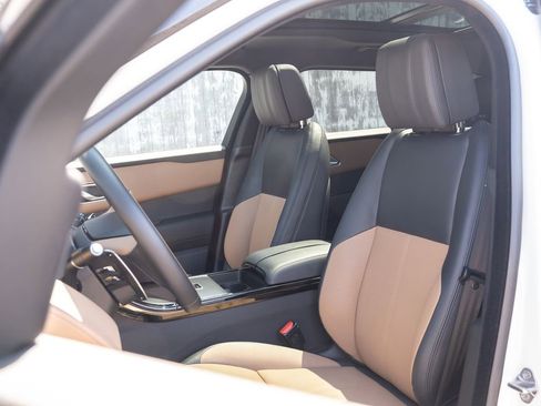 New 2025 Land Rover Range Rover Velar Dynamic HSE AWD/4WD image 19