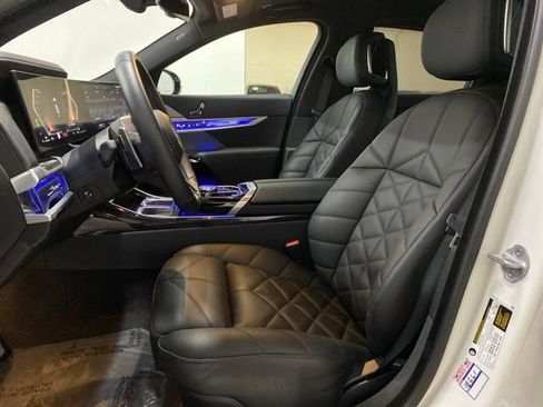 Used 2026 BMW 740i RWD image 20