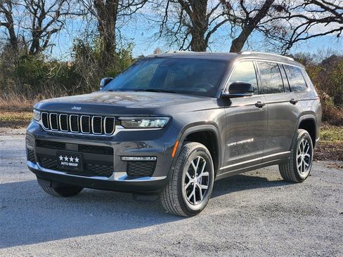 New 2025 Jeep Grand Cherokee L Limited image 2