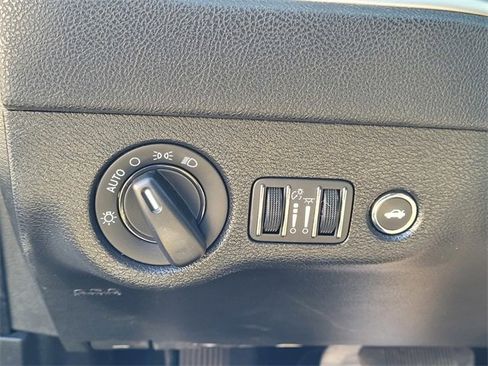 Certified 2022 Dodge Charger SXT image 23