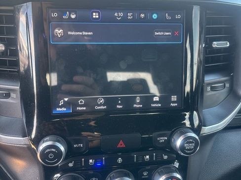 Used 2023 RAM 1500 Laramie w/ Off Road Group AWD/4WD image 16