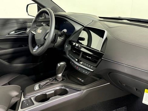 New 2025 Cadillac CT4 Premium Luxury image 32