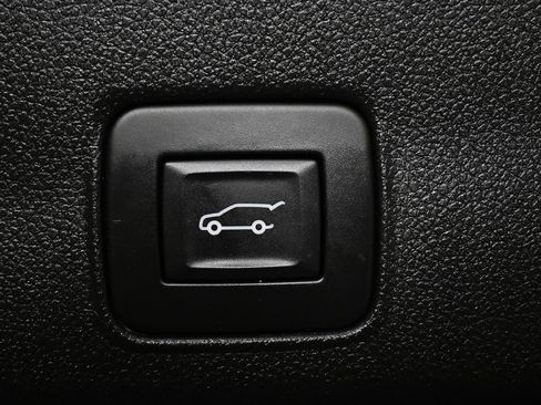 Used 2023 Chevrolet TrailBlazer ACTIV w/ Sun and Liftgate Package image 28