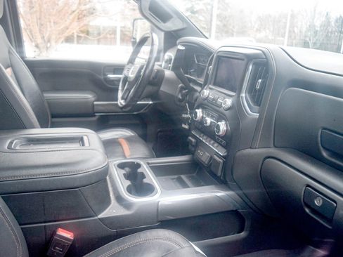 Used 2021 GMC Sierra 2500 AT4 w/ Gooseneck/5TH Wheel Package image 3