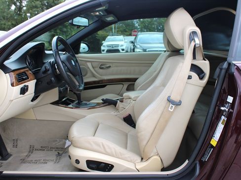 Used 2008 BMW 335i Convertible image 19