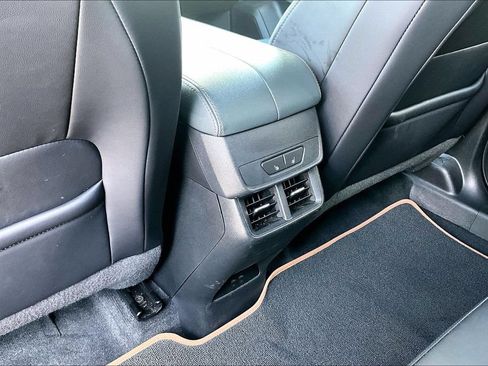 Used 2026 GMC Terrain AT4 w/ Convenience Package III AWD/4WD image 10