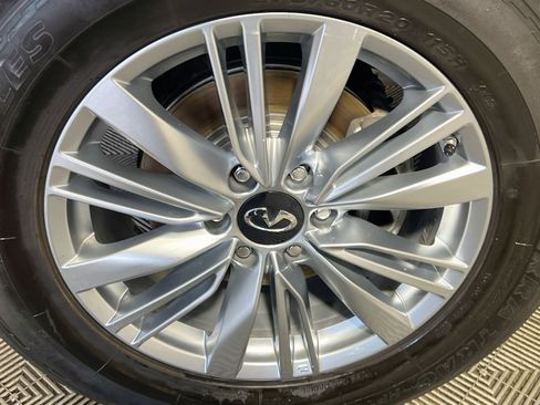 Used 2020 INFINITI QX80 Luxe w/ Proassist Package AWD/4WD image 14