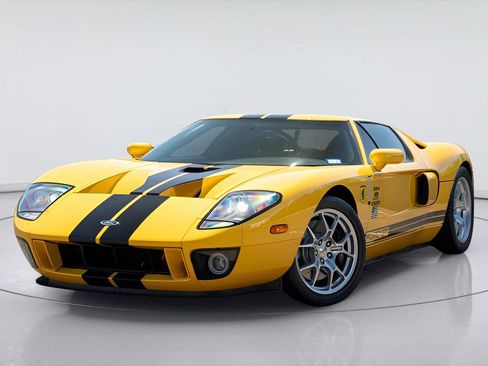 Used 2006 Ford GT RWD image 1