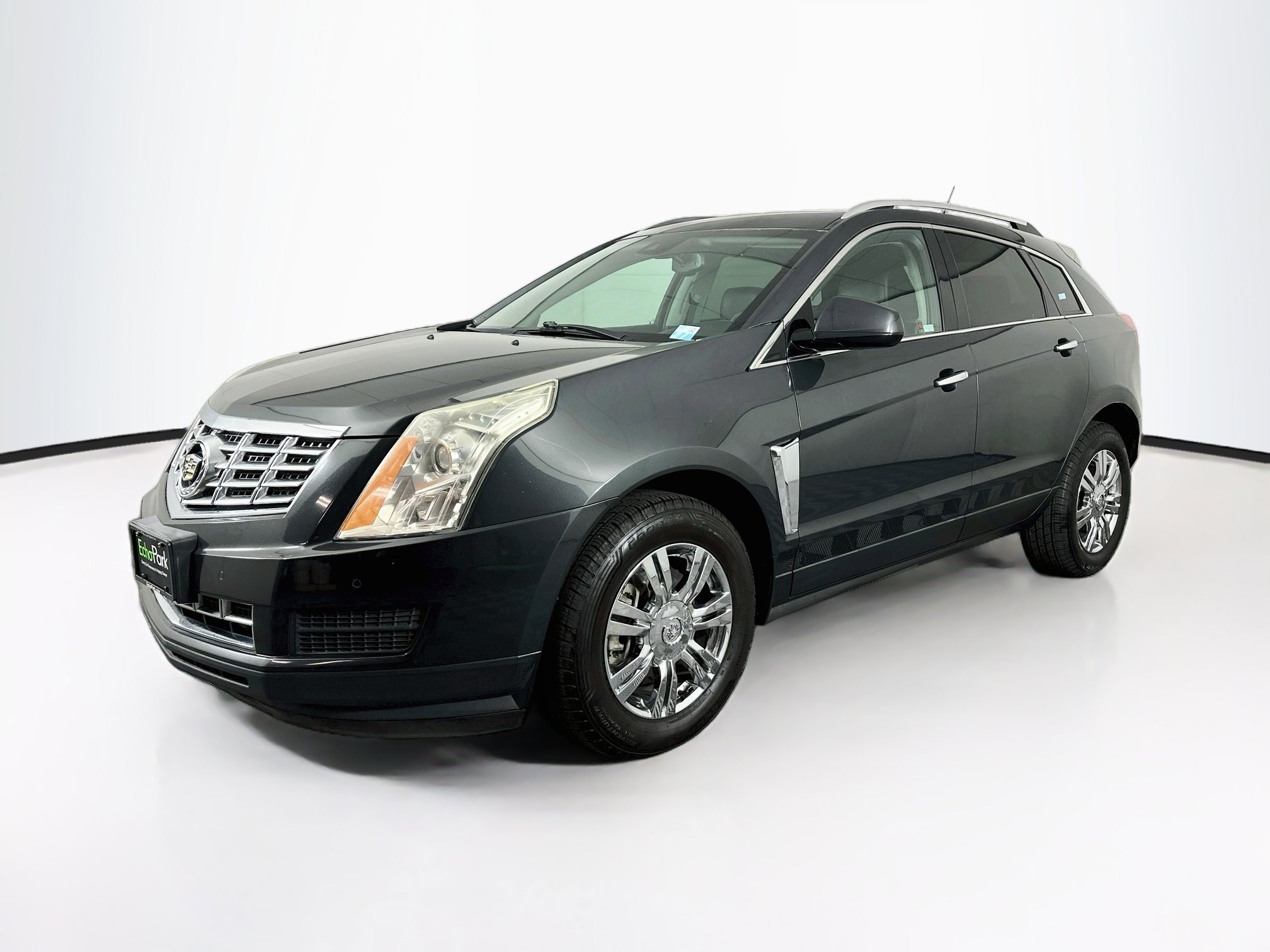 Used 2014 Cadillac SRX Luxury w/ Driver Awareness Package FWD image 3